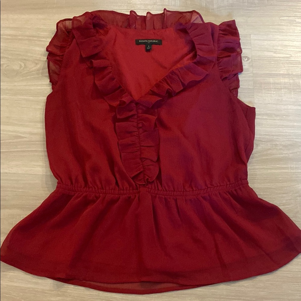 Banana Republic Red Ruffle Peplum Top V-Neck Blouse Tank/Cap Sleeve
